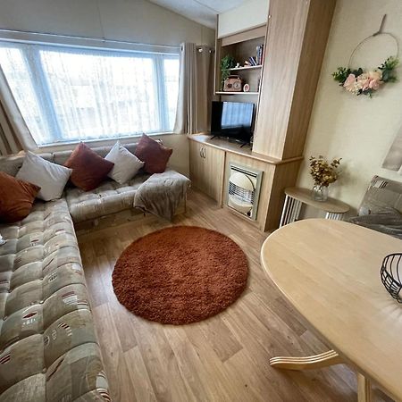 Sandlemere - 6 Berth, 3 Bedroom Caravan Tunstall  Buitenkant foto